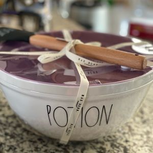 Rae Dunn “potion” bowl, with “spooky” spatula